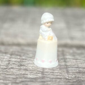 Precious Moments “love covers all” porcelain thimble